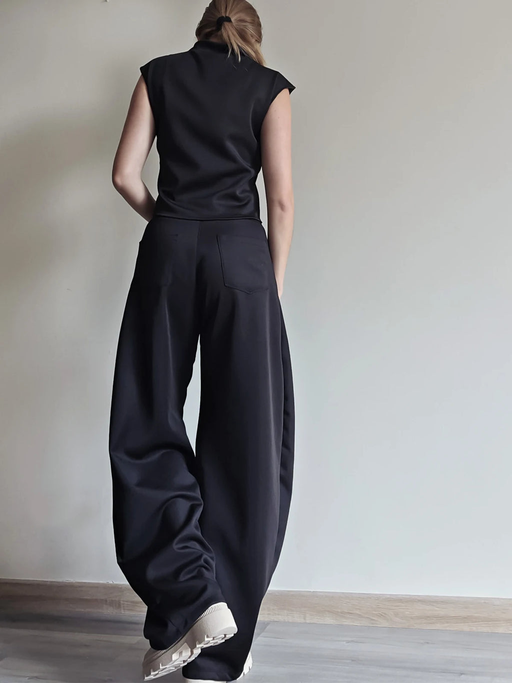 Top/Chaleco Negro Oasis