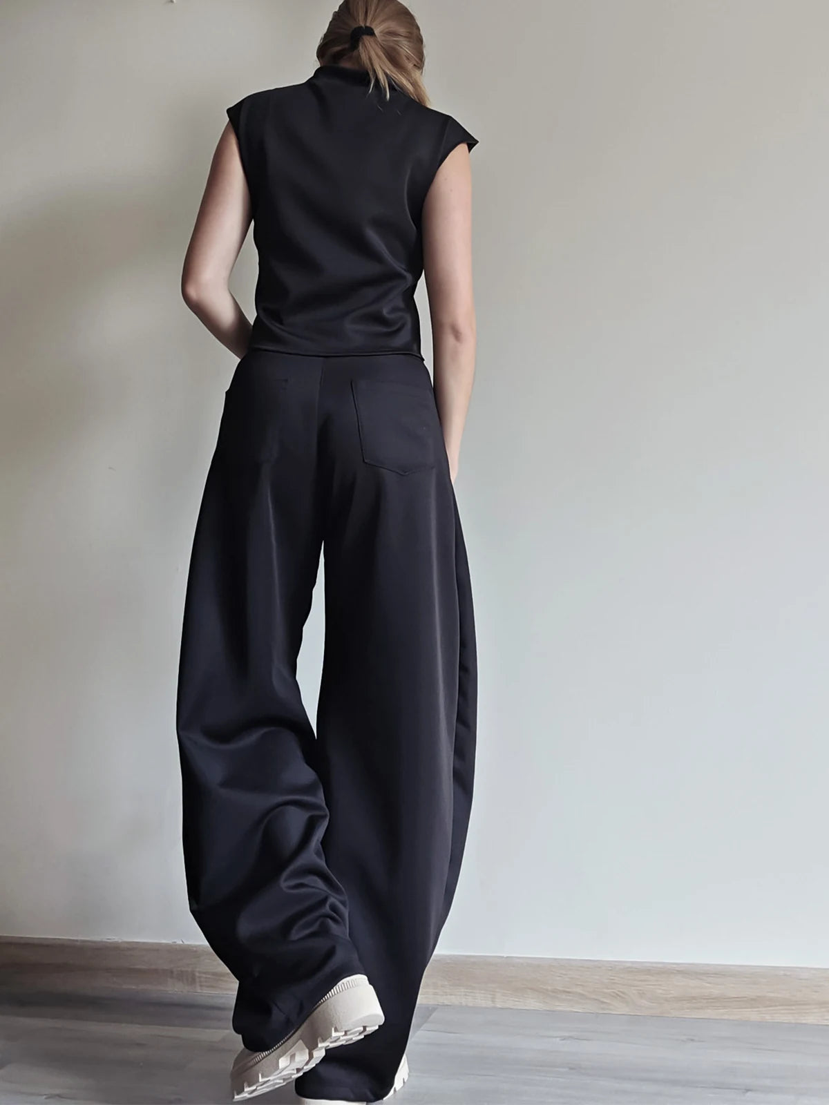 Top/Chaleco Negro Oasis