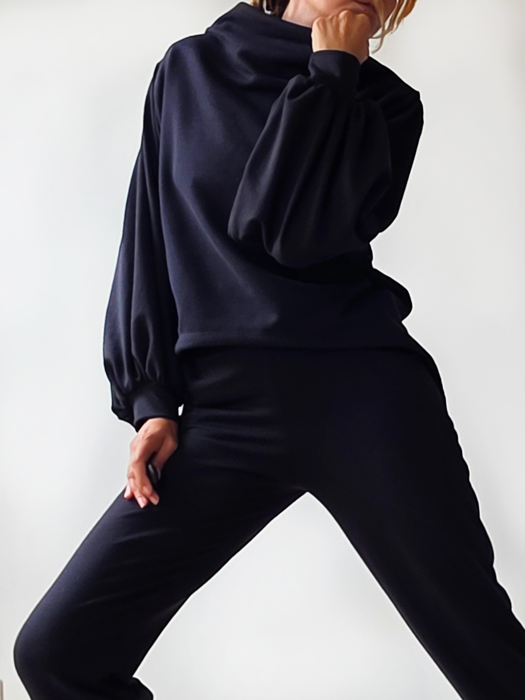 Hoodie Badalona Negro Imagen secundaria del producto
